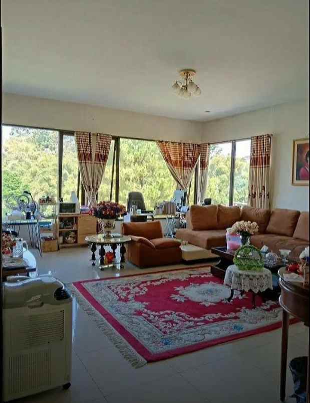 dijual rumah ciwaruga