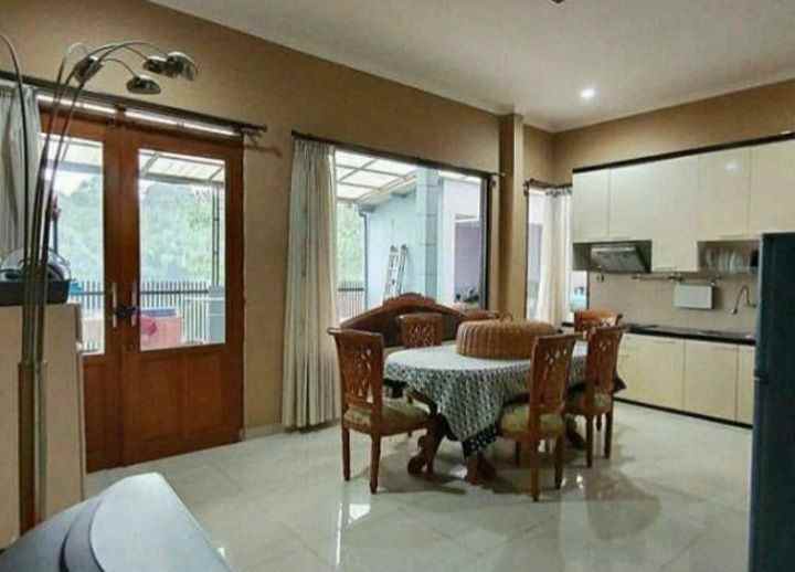 dijual rumah ciwaruga