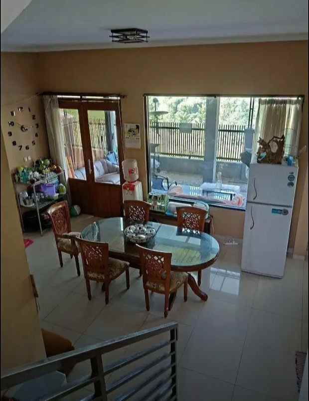 dijual rumah ciwaruga