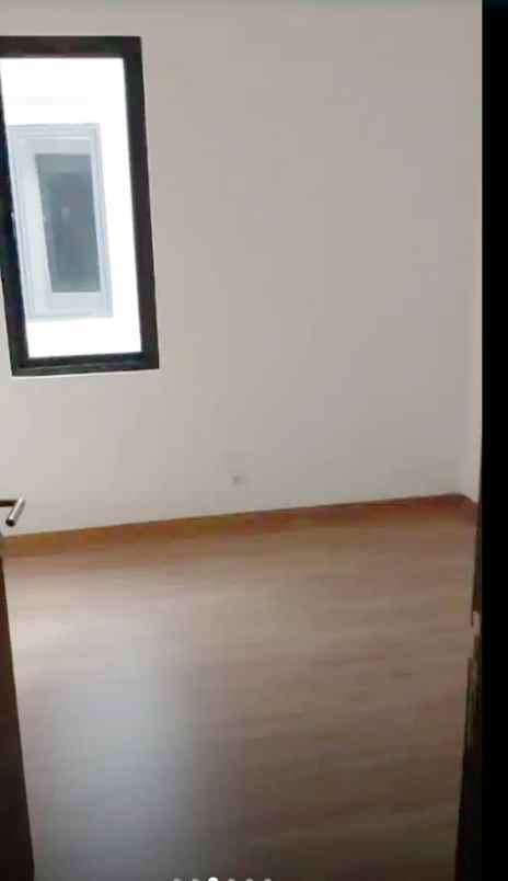 dijual rumah cluster aenno