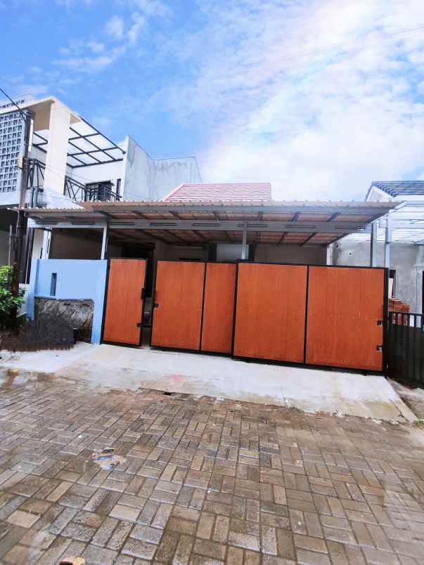 dijual rumah cluster barleria