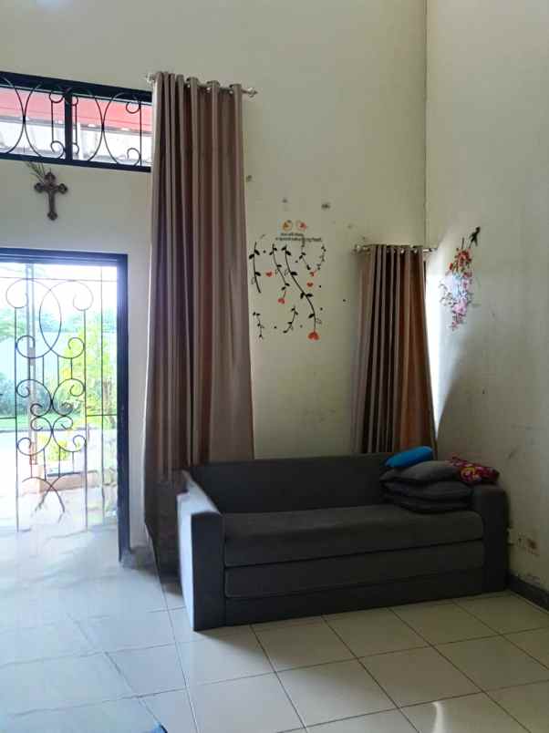 dijual rumah cluster ebony green ara