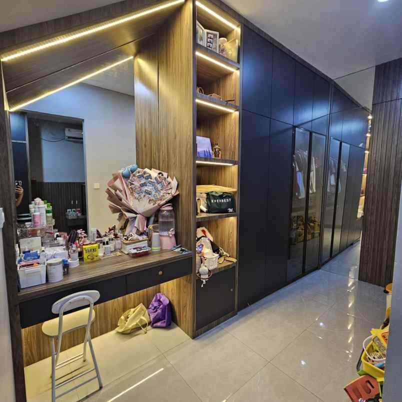 dijual rumah cluster la seine jakarta