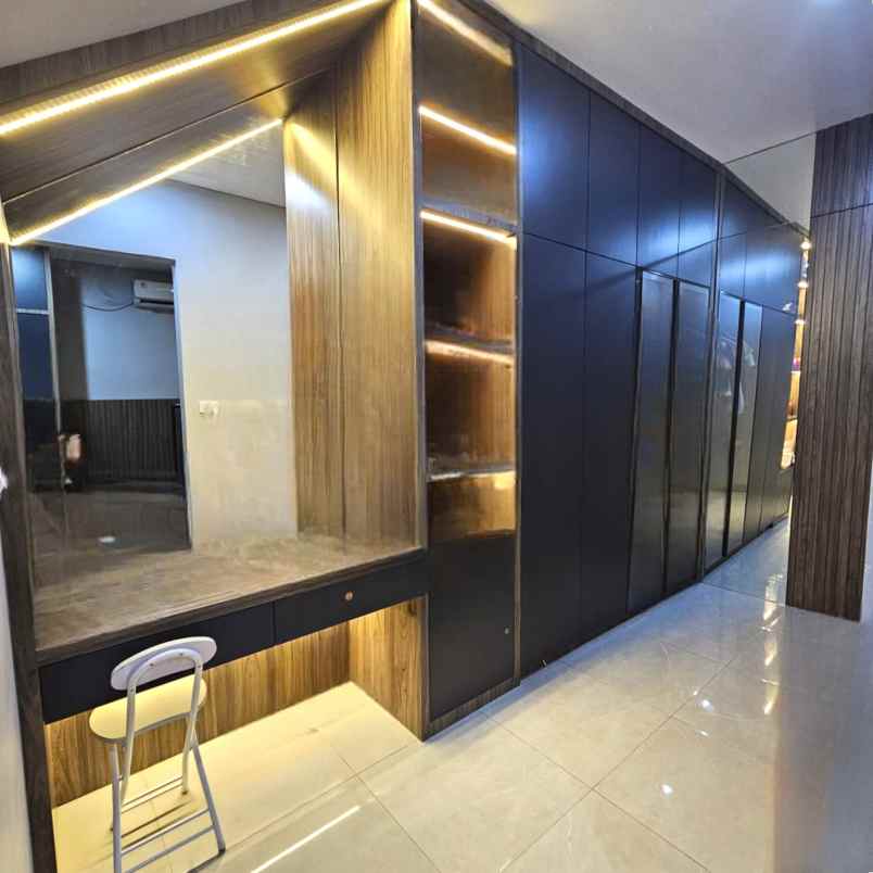 dijual rumah cluster la seine jgc