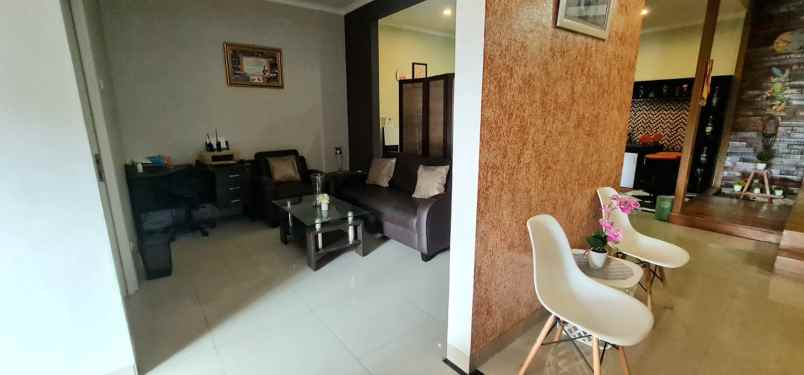 dijual rumah cluster mustikajaya kota