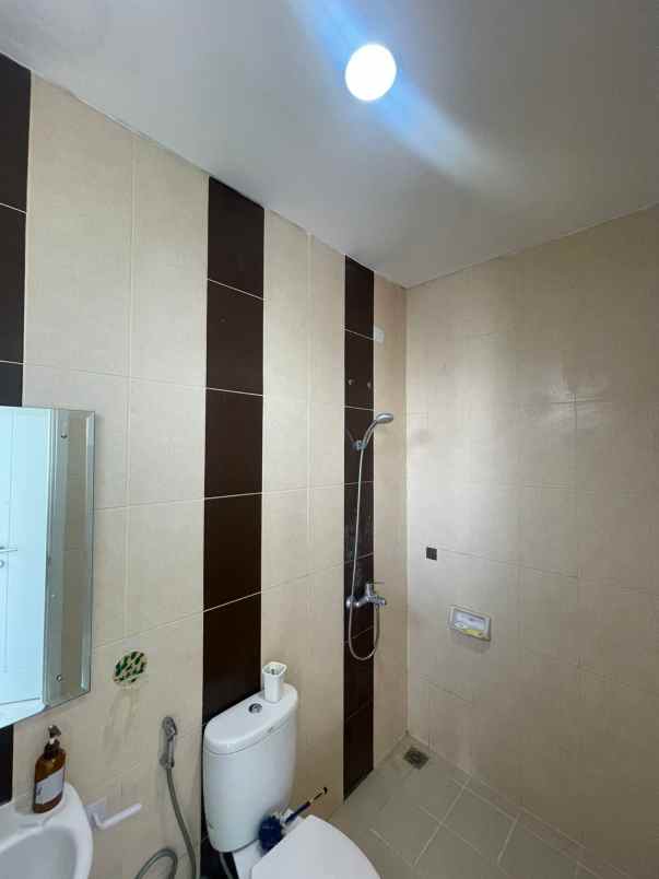 dijual rumah cluster yarra jgc jakarta