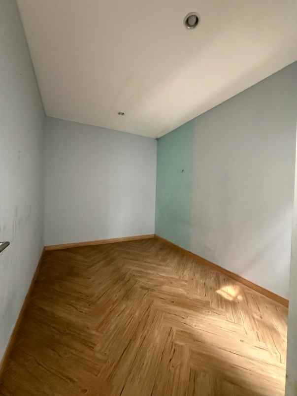 dijual rumah cluster yarra jgc jakarta