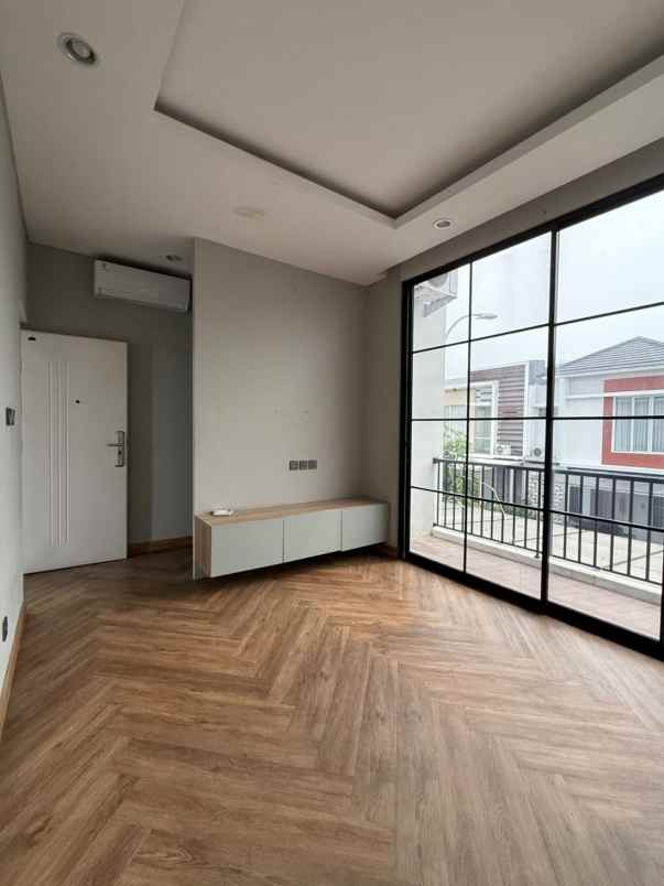 dijual rumah cluster yarra jgc jakarta