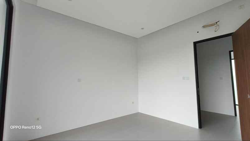 dijual rumah dago