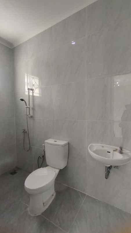 dijual rumah delatinos bsd city tangsel