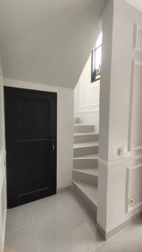 dijual rumah delatinos bsd city tangsel