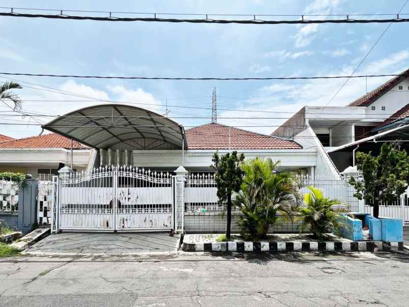 dijual rumah dharmahusada