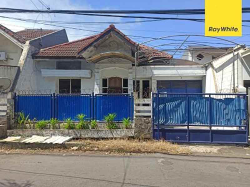 dijual rumah dharmahusada indah utara