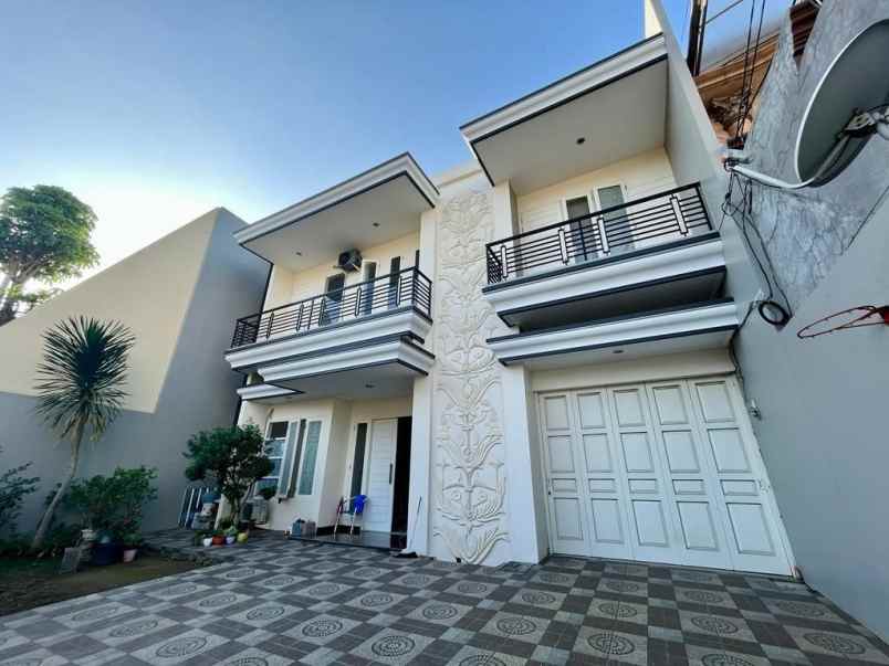 dijual rumah dharmahusada mas