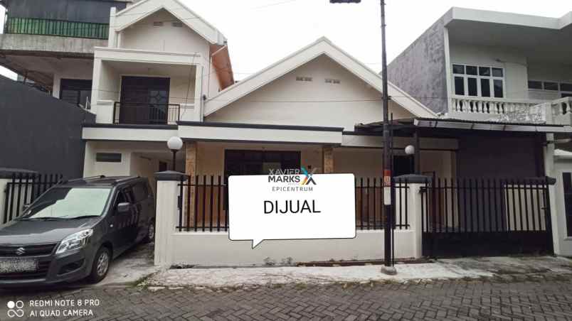 dijual rumah di darmo permai terawat siap huni
