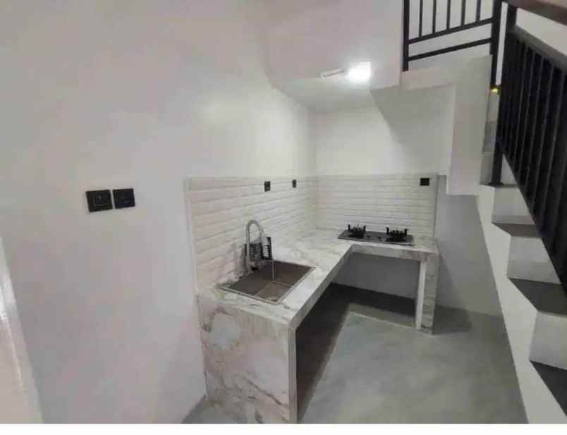dijual rumah di fajar indah solo