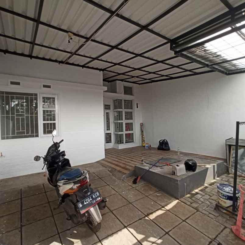 dijual rumah di permata cimanggis depok