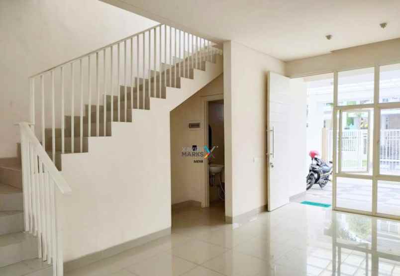dijual rumah di perumahan griya galaxy siap huni