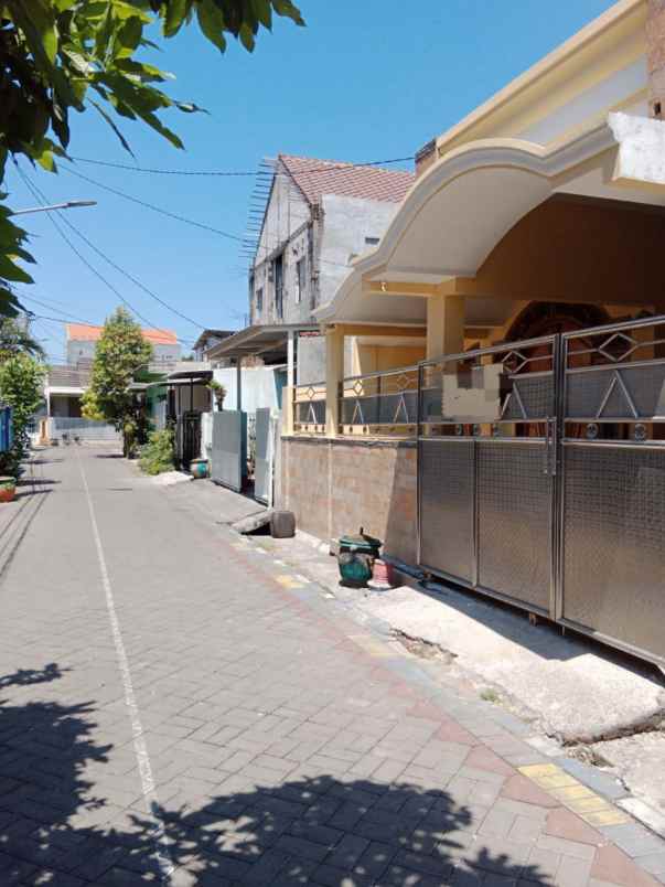 dijual rumah di pondok maritim indah surabaya barat