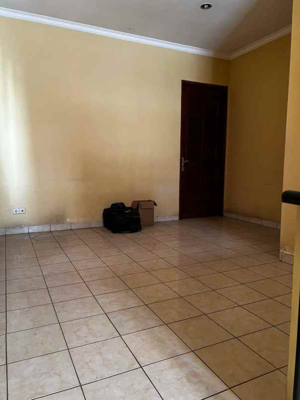 dijual rumah dukuh atas