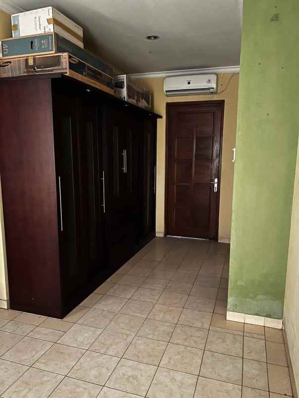 dijual rumah dukuh atas
