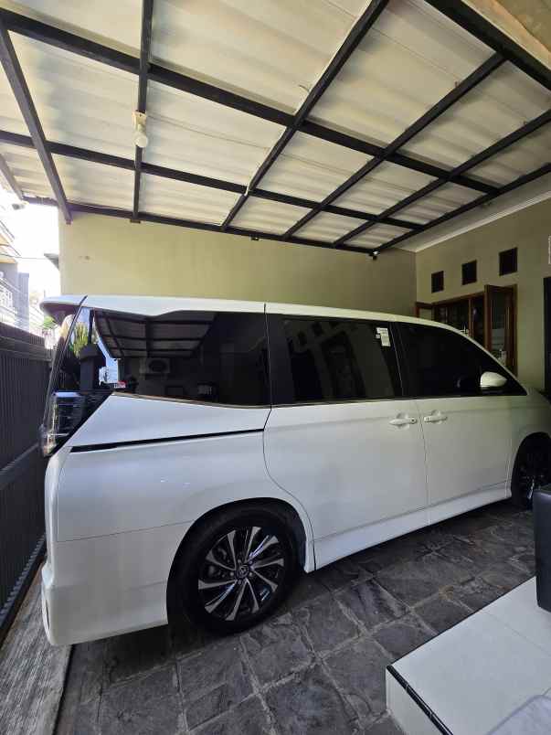 dijual rumah duren sawit