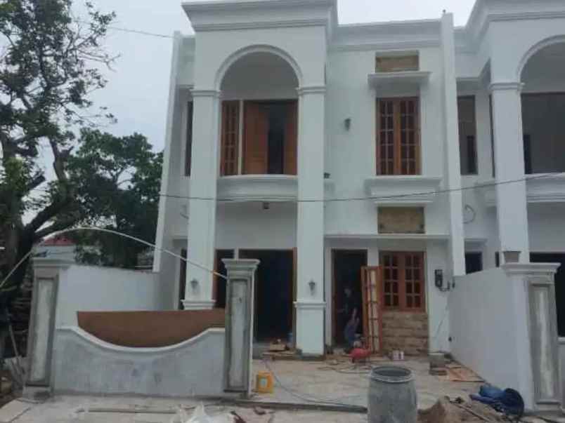 dijual rumah duren sawit