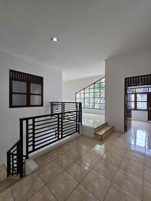 dijual rumah duren sawit jaktim