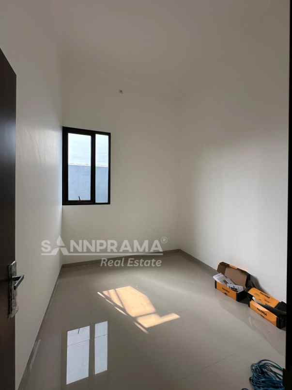 dijual rumah duren seribu