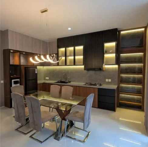dijual rumah fully furnished citraland surabaya barat