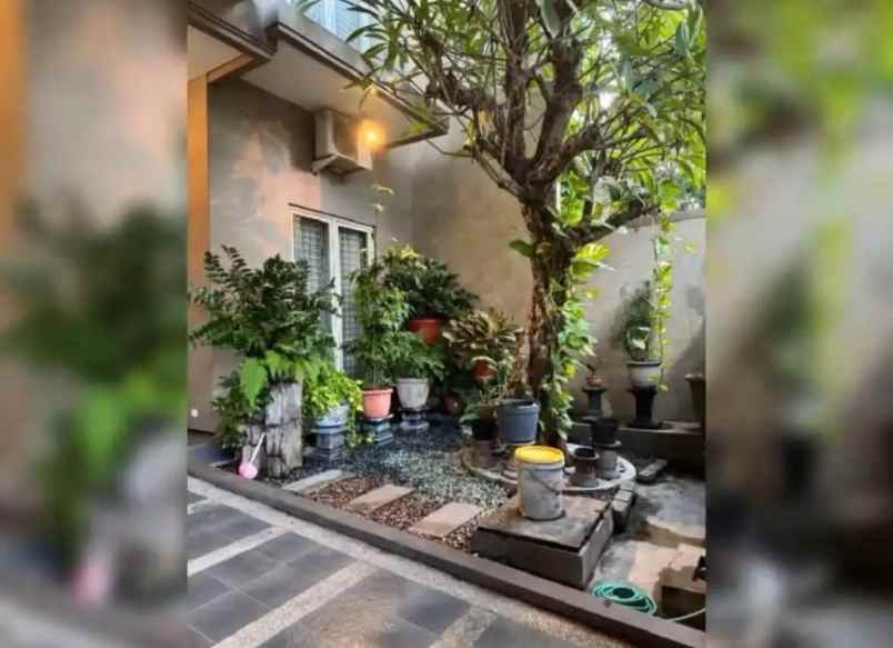 dijual rumah galaxy bumi permai araya 1