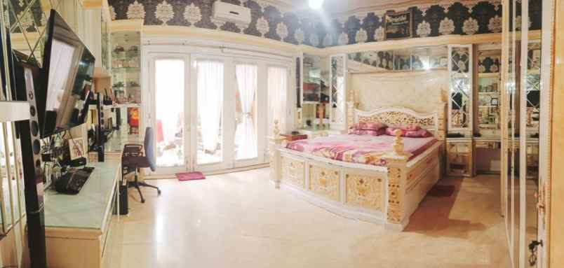 dijual rumah gayungsari timur