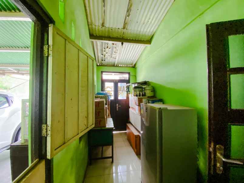 dijual rumah gedong tengen kota