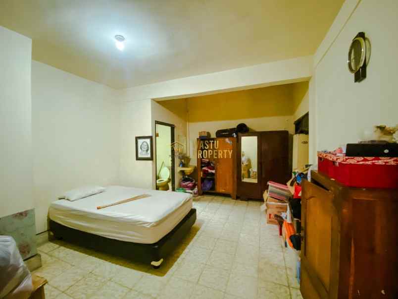 dijual rumah gedong tengen kota