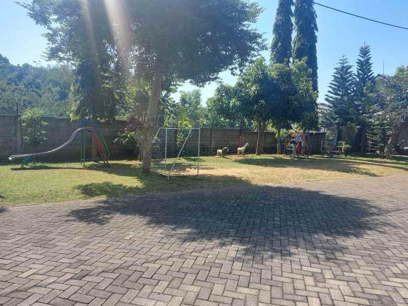 dijual rumah grafika