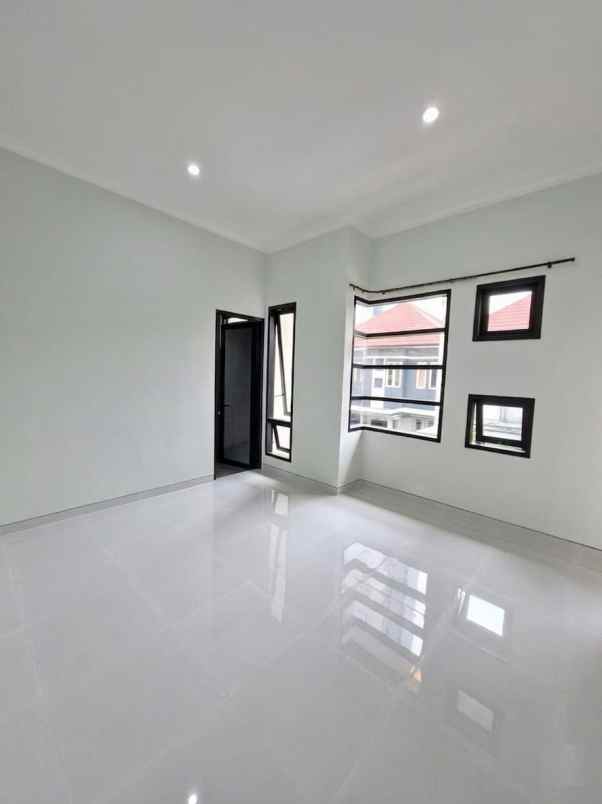 dijual rumah graha sampurna indah