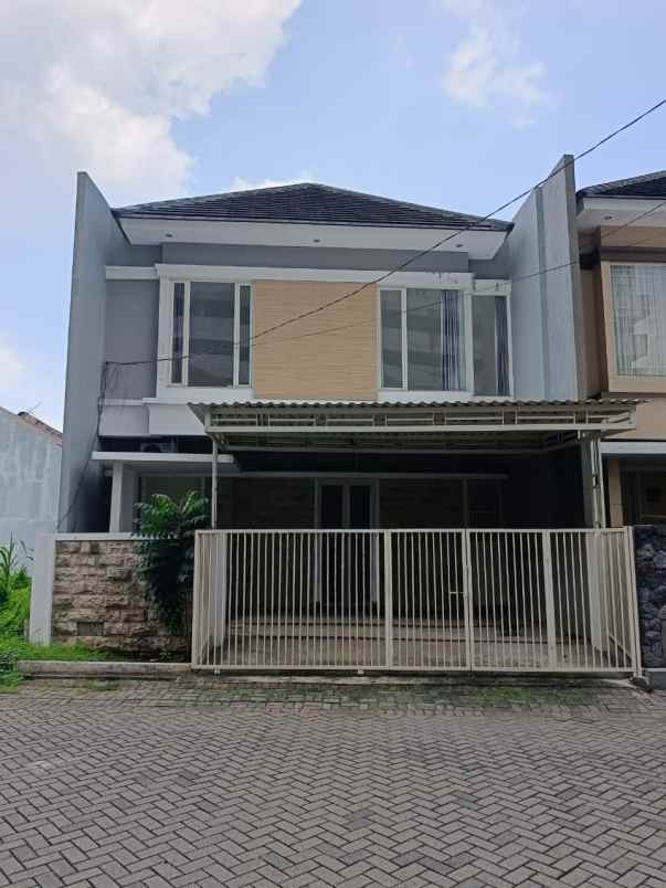 dijual rumah graha sentosa