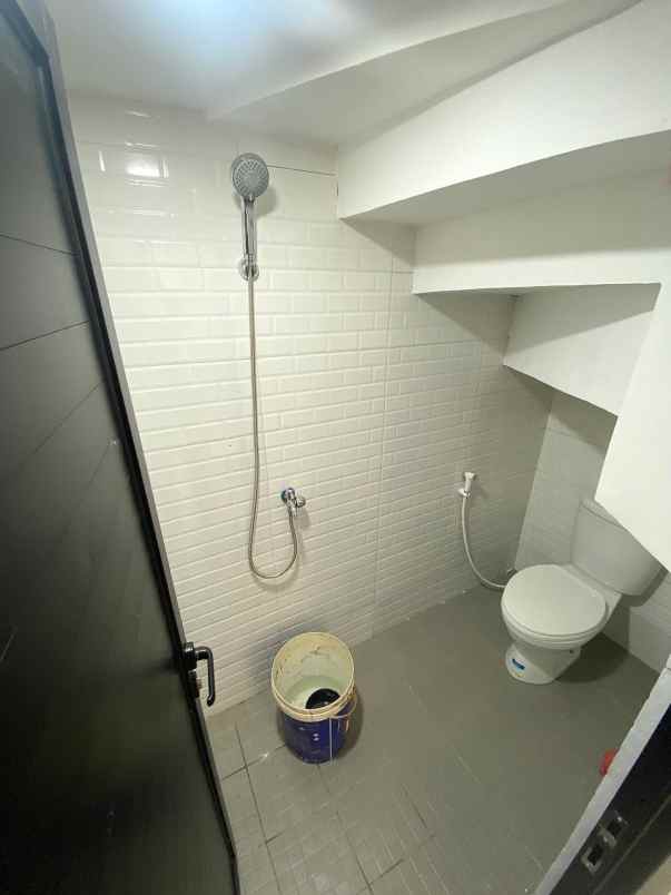 dijual rumah grand depok city