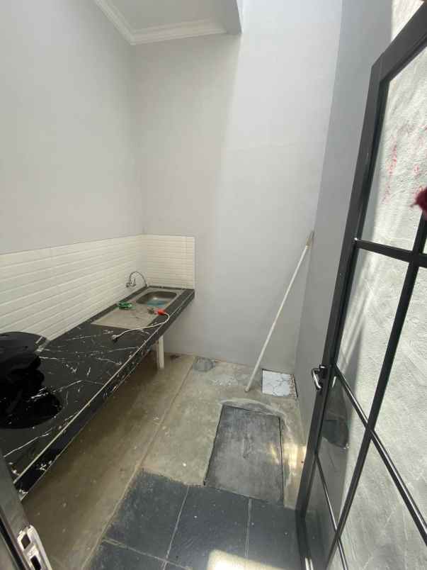 dijual rumah grand depok city