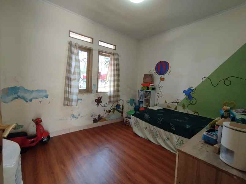 dijual rumah grand pinus regency