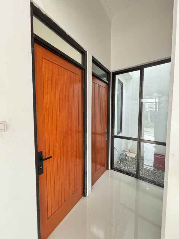 dijual rumah griya nawasena sawangan depok