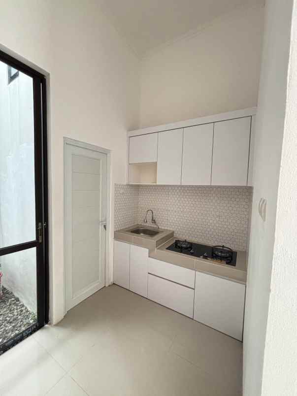 dijual rumah griya nawasena sawangan depok
