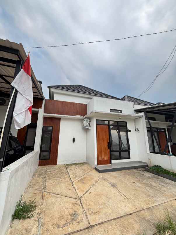 dijual rumah griya nawasena sawangan depok