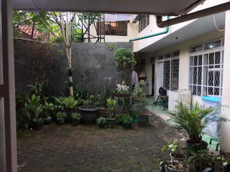 dijual rumah guntur sari rajamantri