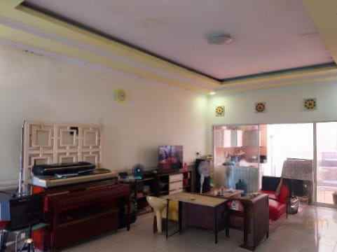 dijual rumah harapan indah cluster