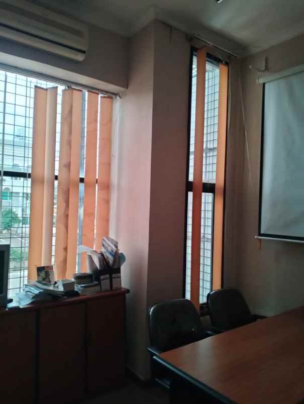 dijual rumah hook bebas banjir 2lt jalan lebar sunter