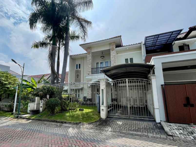 dijual rumah international village