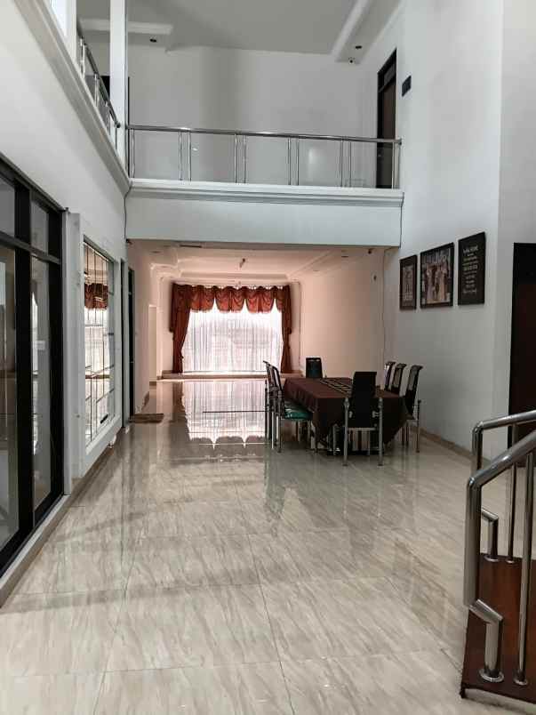 dijual rumah istimewa di cempaka putih jakarta pusat