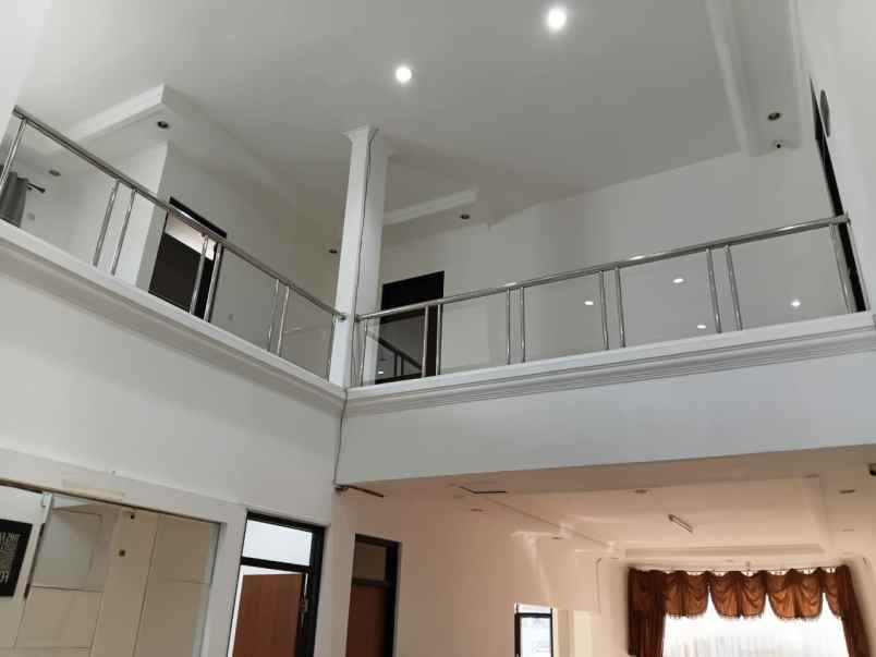 dijual rumah istimewa di cempaka putih jakarta pusat