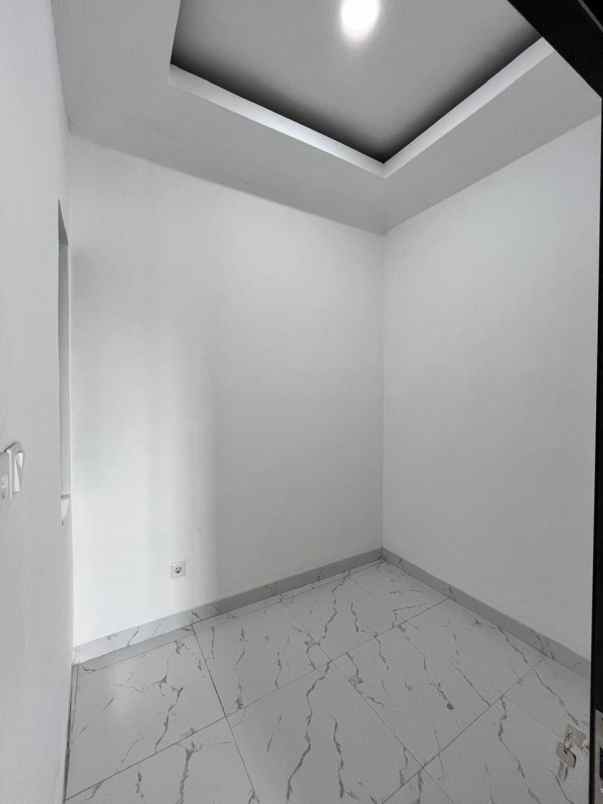 dijual rumah jagakarsa